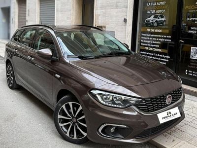 Usata Fiat Tipo Lounge 120 CV (88 kW) 2018 Marrone Station wagon