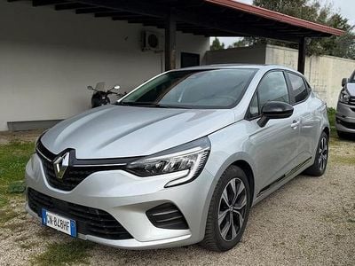 Usata Renault Clio V Evolution 101 CV (74 kW) 2023 Grigio Berlina
