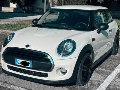 Usata Mini ONE 75 CV (55 kW) 2022 Utilitaria