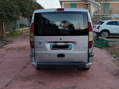 Usata Fiat Doblò Dynamic 105 CV (77 kW) 2004 Grigio Monovolume