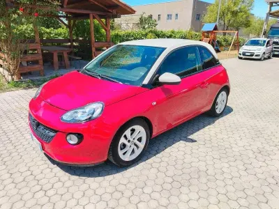 Usata Opel Adam Jam 70 CV (51 kW) 2013 Rosso Utilitaria