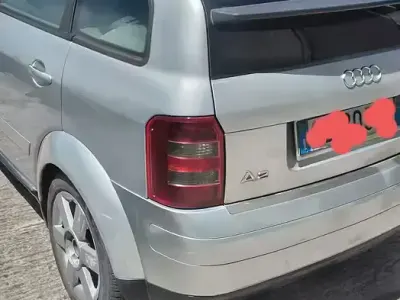 Usata Audi A2 75 CV (55 kW) 2005 Grigio Utilitaria