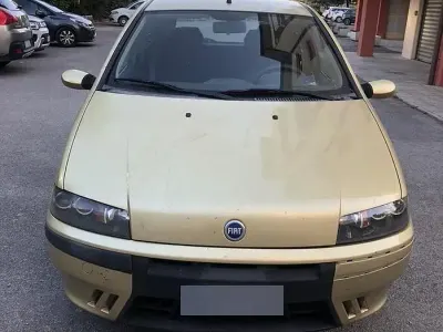 Usata Fiat Punto 80 CV (58 kW) 1999 Giallo Berlina