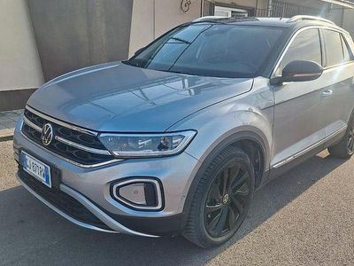 Usata VW T-Roc 150 CV (110 kW) 2022 Grigio SUV