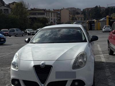 Usata Alfa Romeo Giulietta 105 CV (77 kW) 2013 Bianco Utilitaria