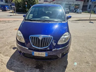 Usata Lancia Musa 90 CV (66 kW) 2008 Blu Monovolume