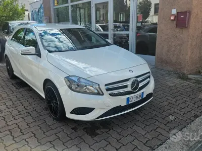 Usata Mercedes A160 AMG 90 CV (66 kW) 2015 Bianco Utilitaria