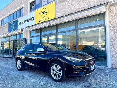 Usata Infiniti Q30 110 CV (80 kW) 2016 Nero Berlina