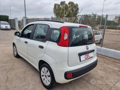 Usata Fiat Panda Easy 74 CV (54 kW) 2015 Bianco Utilitaria