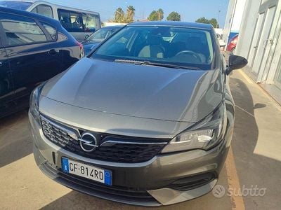 Begagnad Opel Astra 122 HK (89 kW) 2021 Grå Sedan