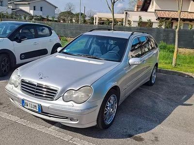 Usata Mercedes C220 Avantgarde 2001 Grigio Station wagon