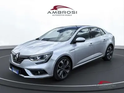 Käytetty Renault Mégane Intens 131 HP (96 kW) 2017 Harmaa Sedan