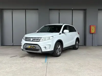 Usata Suzuki Vitara 120 CV (88 kW) 2015 Bianco SUV