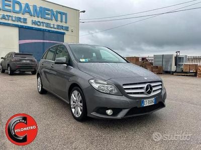 Usata Mercedes B180 Premium 108 CV (79 kW) 2014 Grigio Monovolume