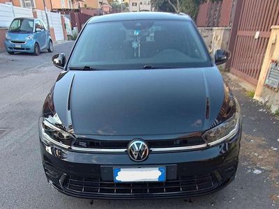 Usata VW Polo R-line 95 CV (69 kW) 2023 Verde Utilitaria