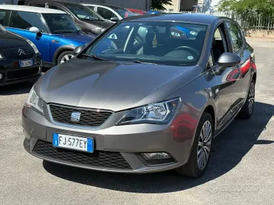 Usata Seat Ibiza CONNECT 95 CV (69 kW) 2017 Grigio Berlina