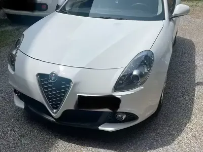Usata Alfa Romeo Giulietta 120 CV (88 kW) 2018 Bianco Utilitaria
