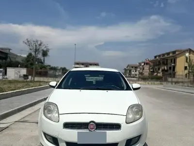 Usata Fiat Bravo 90 CV (66 kW) 2009 Bianco Utilitaria