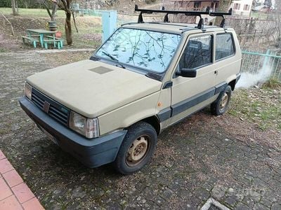 Usata Fiat Panda 4x4 48 CV (35 kW) 1984 Verde Utilitaria