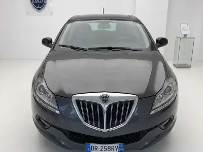 Usata Lancia Delta 120 CV (88 kW) 2008 Utilitaria