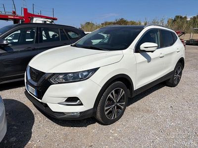 Usata Nissan Qashqai N-Connecta 110 CV (80 kW) 2017 Bianco SUV