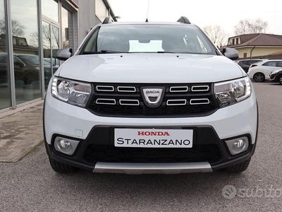 Usata Dacia Sandero Comfort 90 CV (66 kW) 2019 Bianco(met.) Utilitaria