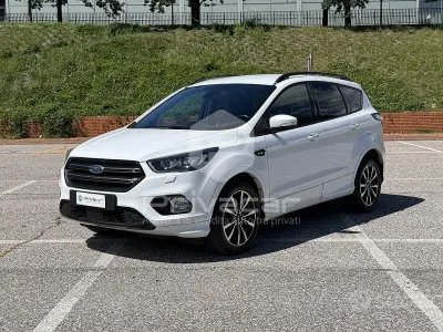 Usata Ford Kuga ST-Line 150 CV (110 kW) 2019 Bianco SUV