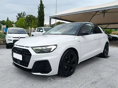 Usata Audi A1 Sportback S-Line 110 CV (80 kW) 2023 Bicolore Utilitaria