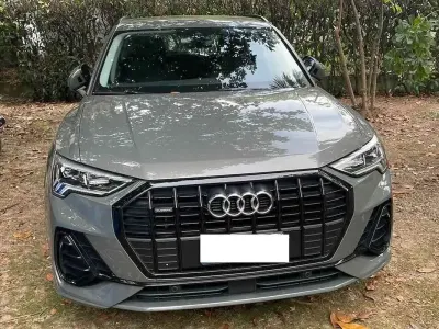 Usata Audi Q3 Advanced 190 CV (139 kW) 2019 Grigio SUV