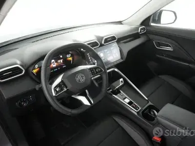 Usata MG ZS Luxury 102 CV (75 kW) 2025 Grigio SUV