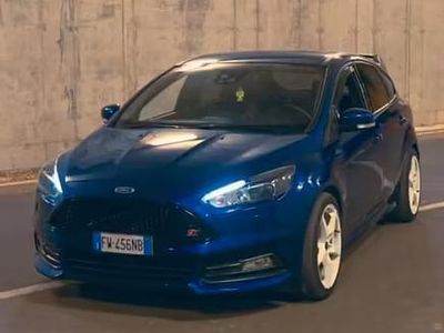 Usado Ford Focus ST 250 HP (183 kW) 2019 Azul Sedan