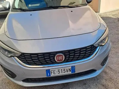 Usata Fiat Tipo 120 CV (88 kW) 2016 Grigio Berlina