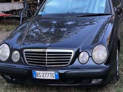 Occasion Mercedes E220 Classic 143 ch (105 kW) 2001 Berline
