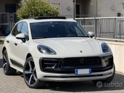 Usata Porsche Macan T 265 CV (194 kW) 2024 Grigio SUV