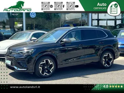 Usata VW Tiguan R-line 150 CV (110 kW) 2025 Nero SUV