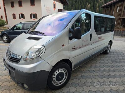 usata Opel Vivaro 2.5 9 Posti - 2007