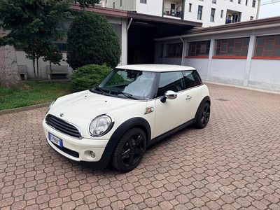 Usata Mini ONE 75 CV (55 kW) 2009 Utilitaria