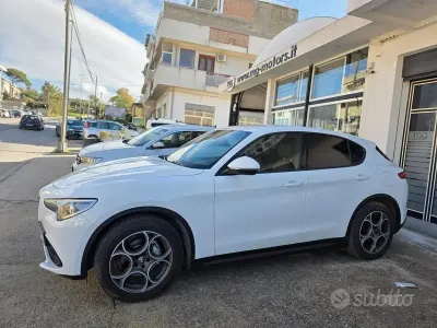 Usata Alfa Romeo Stelvio 190 CV (139 kW) 2022 Bianco SUV