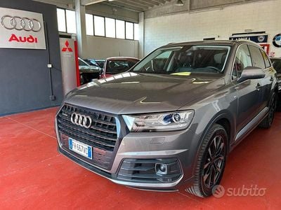 Usata Audi Q7 Comfort 218 CV (160 kW) 2017 Grigio SUV
