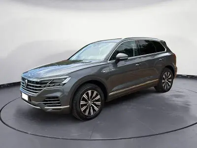 Usata VW Touareg Advance 285 CV (209 kW) 2019 Grigio SUV