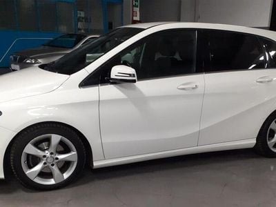 Usata Mercedes B180 Executive 108 CV (79 kW) 2013 Bianco Monovolume
