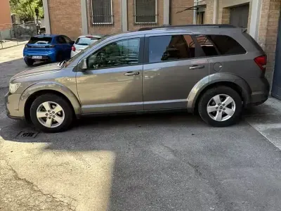 Usata Fiat Freemont 140 CV (102 kW) 2012 Grigio SUV