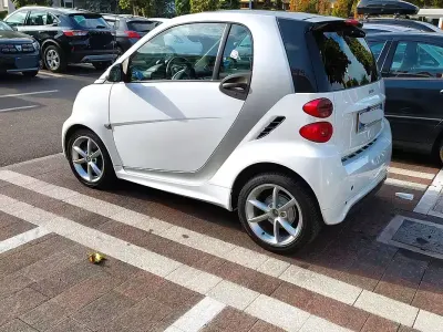 Usata Smart ForTwo Coupé 45 CV (33 kW) 2012 Bianco Coupé