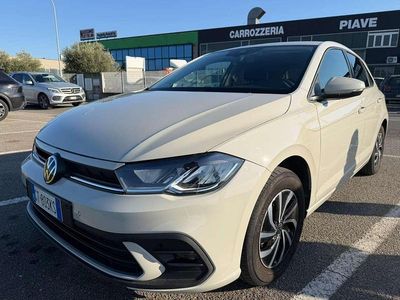 Usata VW Polo Life 80 CV (58 kW) 2024 Bianco Utilitaria