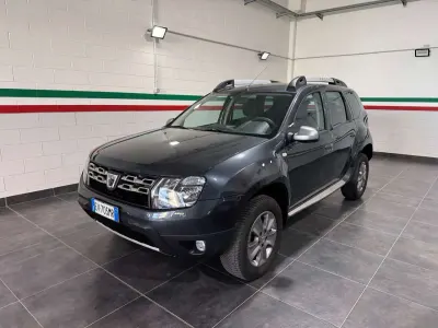 Usata Dacia Duster Lauréate 125 CV (91 kW) 2014 Nero SUV