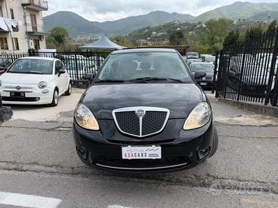 Usata Lancia Ypsilon 75 CV (55 kW) 2008 Nero Utilitaria