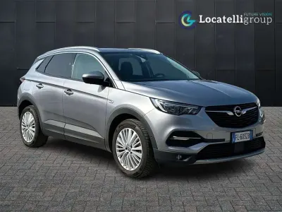 Usata Opel Grandland X Innovation 120 CV (88 kW) 2017 Argento SUV