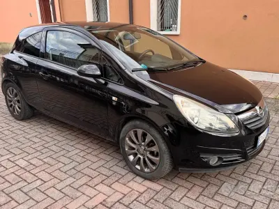 Brugt Opel Corsa 80 HK (58 kW) 2010 Sort Hatchback