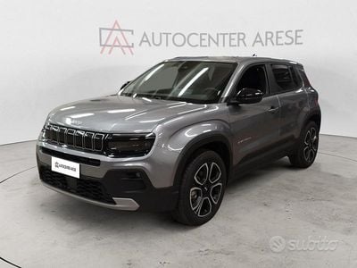 Usata Jeep Avenger Altitude 101 CV (74 kW) 2024 Grigio grigio SUV