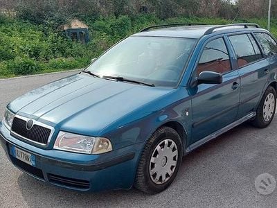 Usata Skoda Octavia Ambiente 90 CV (66 kW) 2003 Blu/azzurro Station wagon